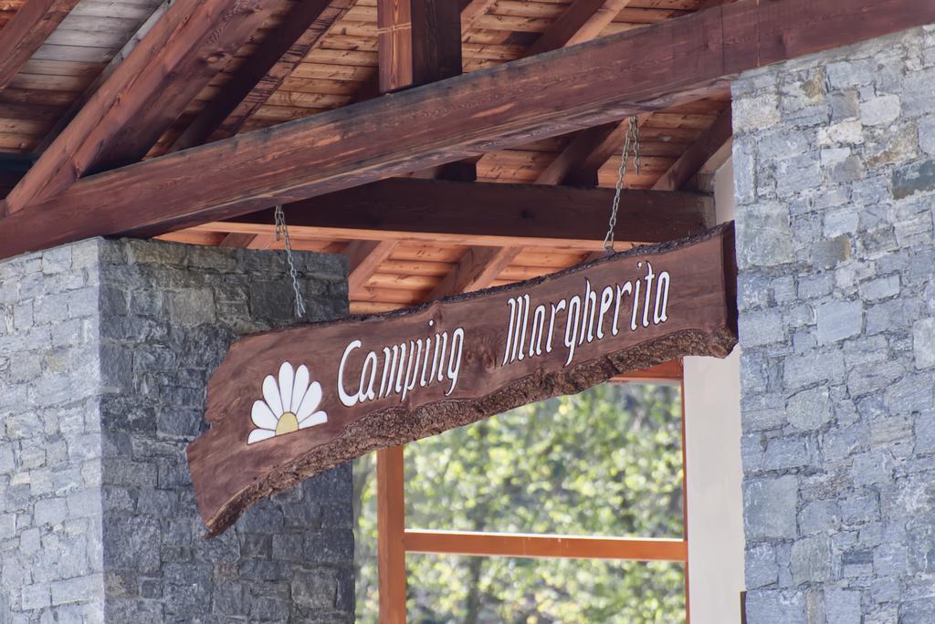 Margherita Camping & Resort グレッソネイ・サイント・ジェアン エクステリア 写真