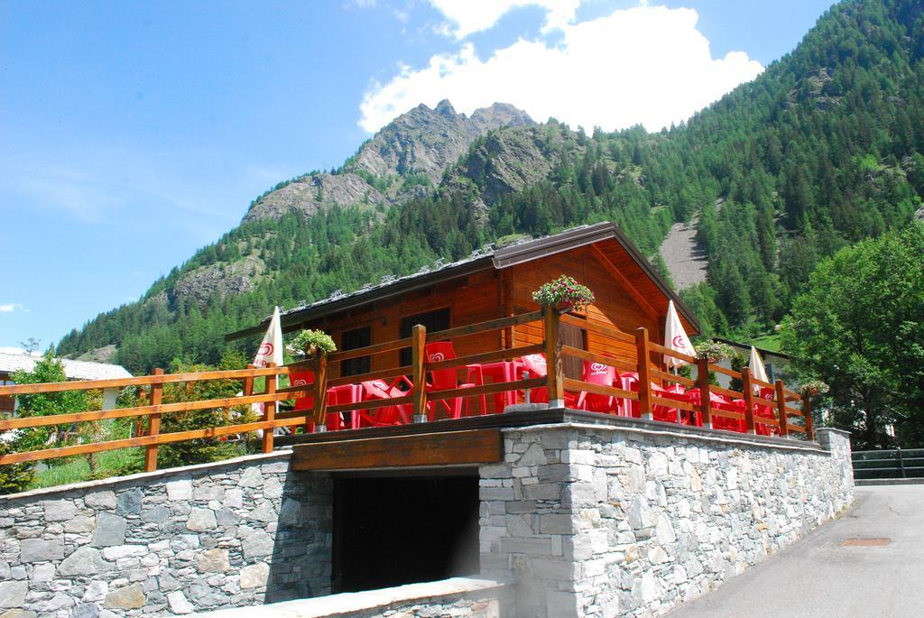 Margherita Camping & Resort グレッソネイ・サイント・ジェアン エクステリア 写真