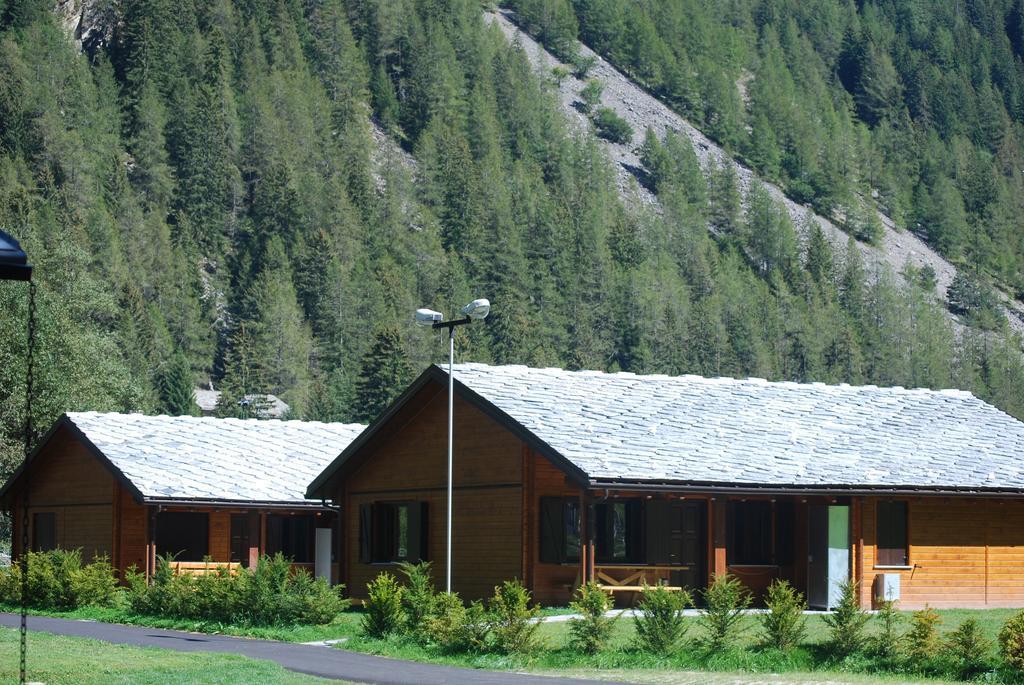 Margherita Camping & Resort グレッソネイ・サイント・ジェアン エクステリア 写真